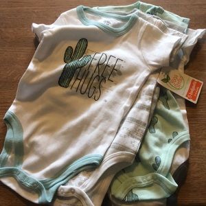 NWT 5 pack of tshirt bodysuits